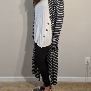 [ LuLaRoe ] “Sarah” Duster Cardigan